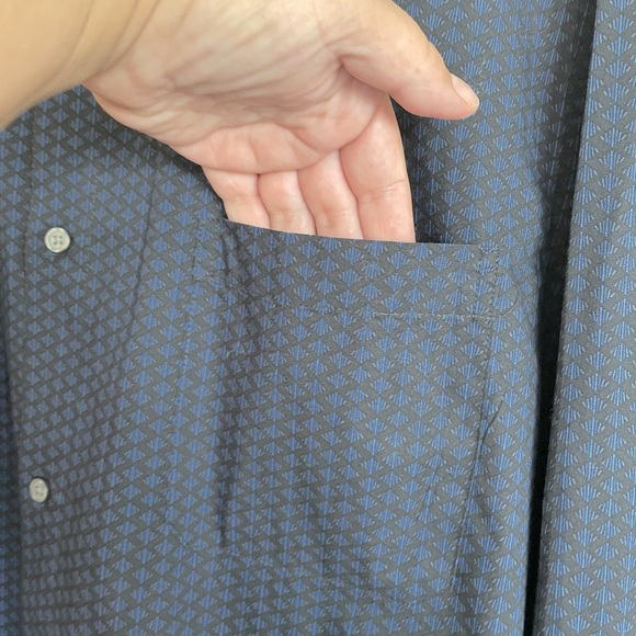 Men’s XL Claiborne Stretch Dress Shirt - Picture 2 of 3